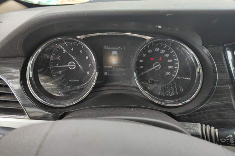 Used Baojun 730 2016 1.5T Manual Comfort Version 7 Seats Instrument Cluster