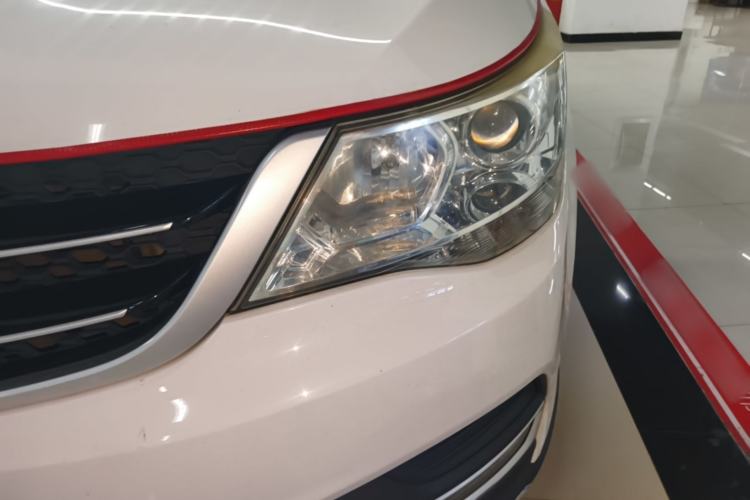 Used Baojun 730 2016 1.5L Manual Value Edition 7 Seats China V Emission Standard Left Front Headlight