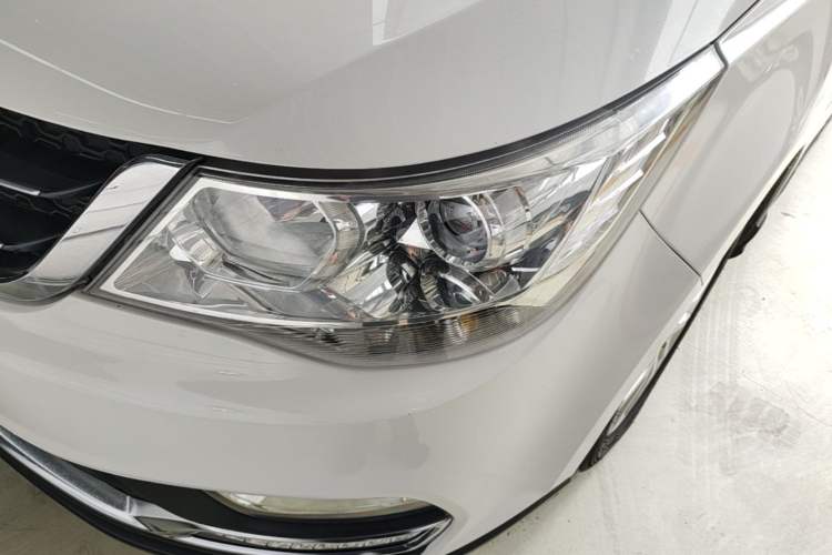 Used Baojun 730 2016 1.5L Manual Comfort Version 7 Seats China V Emission Standard Left Front Headlight