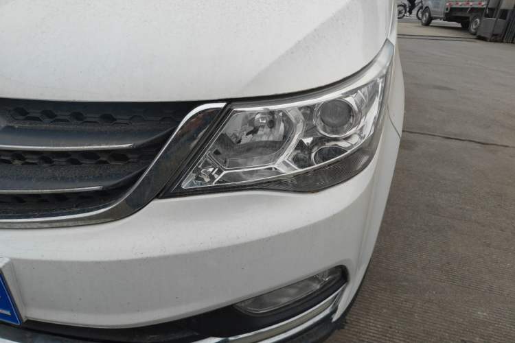 Used Baojun 730 2016 1.5L Manual Comfort Version 7 Seats China V Emission Standard Left Front Headlight