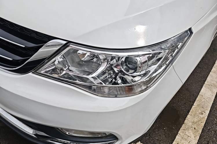 Used Baojun 730 2016 1.8L Manual Luxury Edition 7 Seats Left Front Headlight