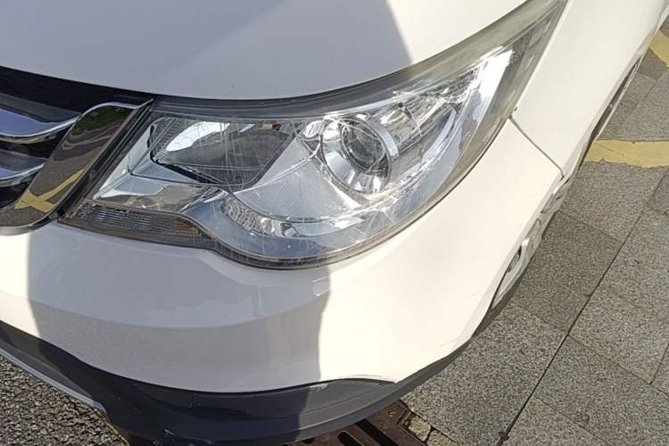 Used Baojun 730 2016 1.5L Manual Value Edition 7 Seats China V Emission Standard Left Front Headlight