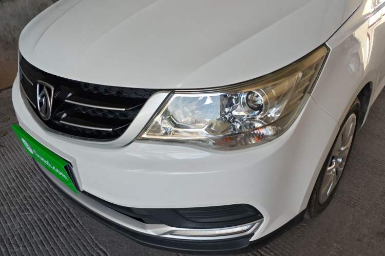 Used Baojun 730 2016 1.5L Manual Value Edition 7 Seats China V Emission Standard Left Front Headlight