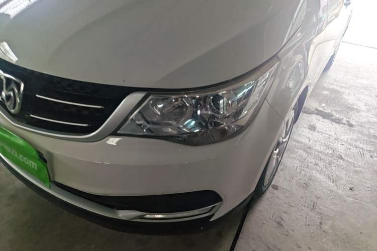 Used Baojun 730 2016 1.5L Manual Standard Version 7 Seats Left Front Headlight