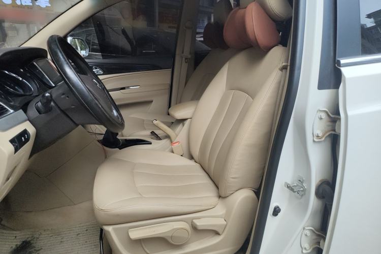 Used Baojun 730 2016 1.5L Manual Comfort Version 7 Seats China V Emission Standard Left Front Seat