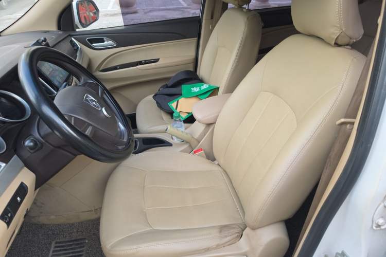 Used Baojun 730 2016 1.5L Manual Value Edition 7 Seats China V Emission Standard Left Front Seat