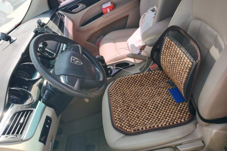 Used Baojun 730 2016 1.5L Manual Comfort Version 7 Seats China V Emission Standard Left Front Seat