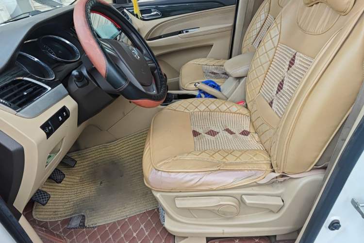 Used Baojun 730 2016 1.5L Manual Comfort Version 7 Seats China V Emission Standard Left Front Seat