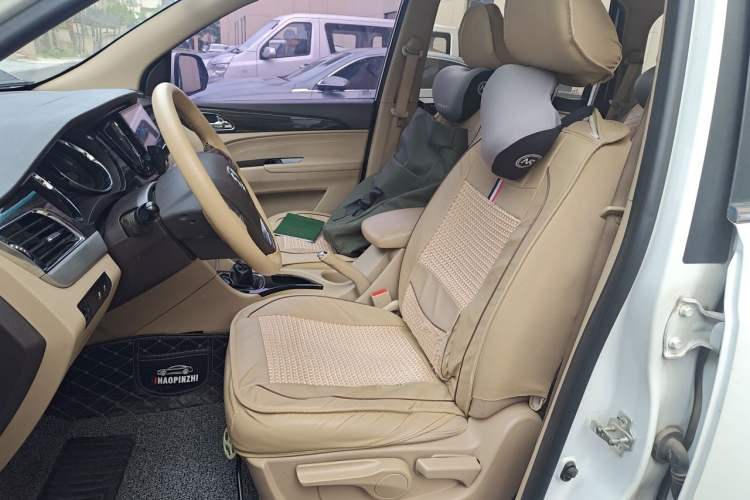 Used Baojun 730 2016 1.5T Manual Luxury Edition 7 Seats Left Front Seat