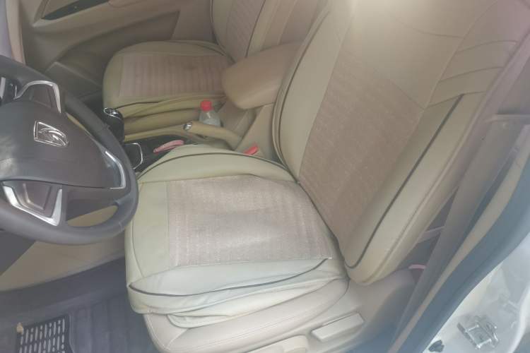 Used Baojun 730 2016 1.5T Manual Comfort Version 7 Seats Left Front Seat