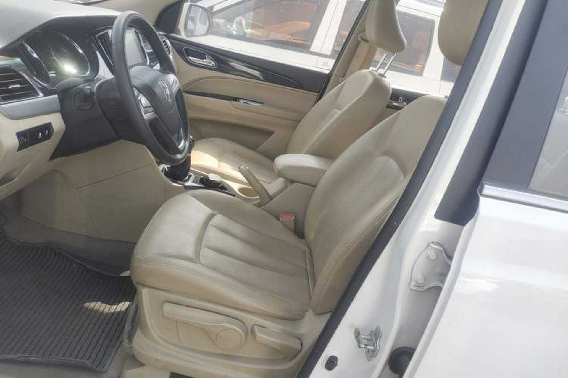 Used Baojun 730 2016 1.5L Manual Comfort Version 7 Seats China V Emission Standard Left Front Seat