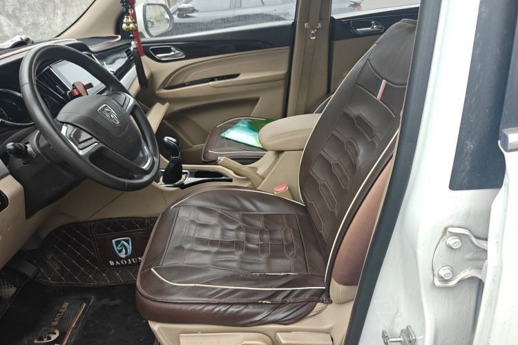 Used Baojun 730 2016 1.5L Manual Comfort Version 7 Seats China V Emission Standard Left Front Seat