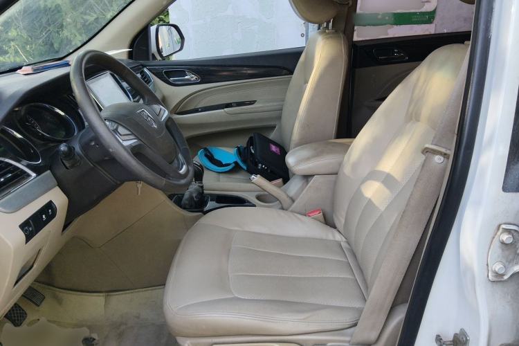 Used Baojun 730 2016 1.5L Manual Comfort Version 7 Seats China V Emission Standard Left Front Seat