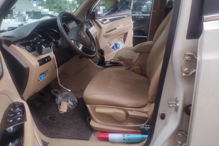 Used Baojun 730 2016 1.5L Manual Comfort Version 7 Seats China V Emission Standard Left Front Seat