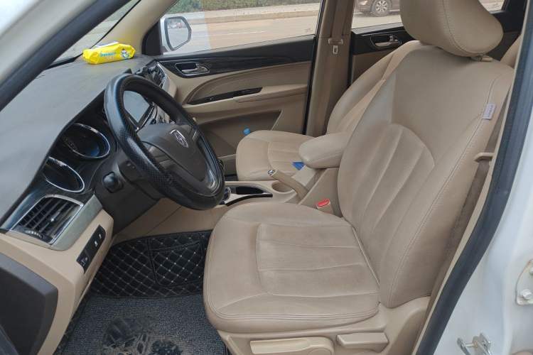 Used Baojun 730 2016 1.5L Manual Comfort Version 7 Seats China V Emission Standard Left Front Seat
