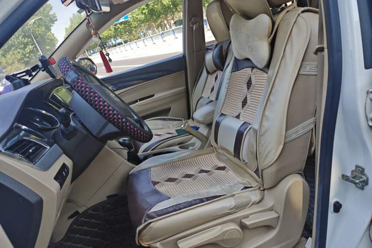 Used Baojun 730 2016 1.5L Manual Comfort Version 7 Seats China V Emission Standard Left Front Seat