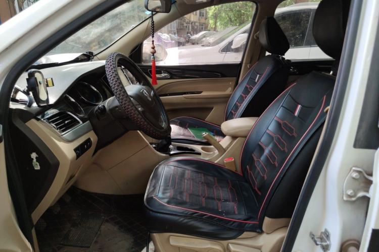 Used Baojun 730 2016 1.5L Manual Comfort Version 7 Seats China V Emission Standard Left Front Seat