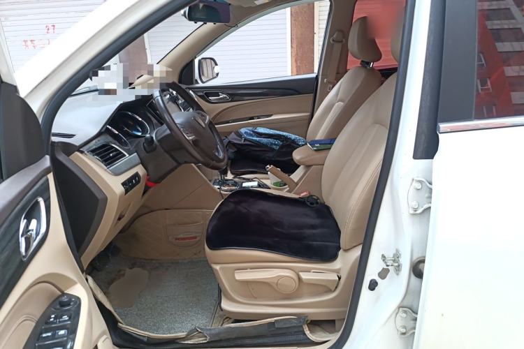 Used Baojun 730 2016 1.8L iAMT Luxury Model 7 Seats Left Front Seat