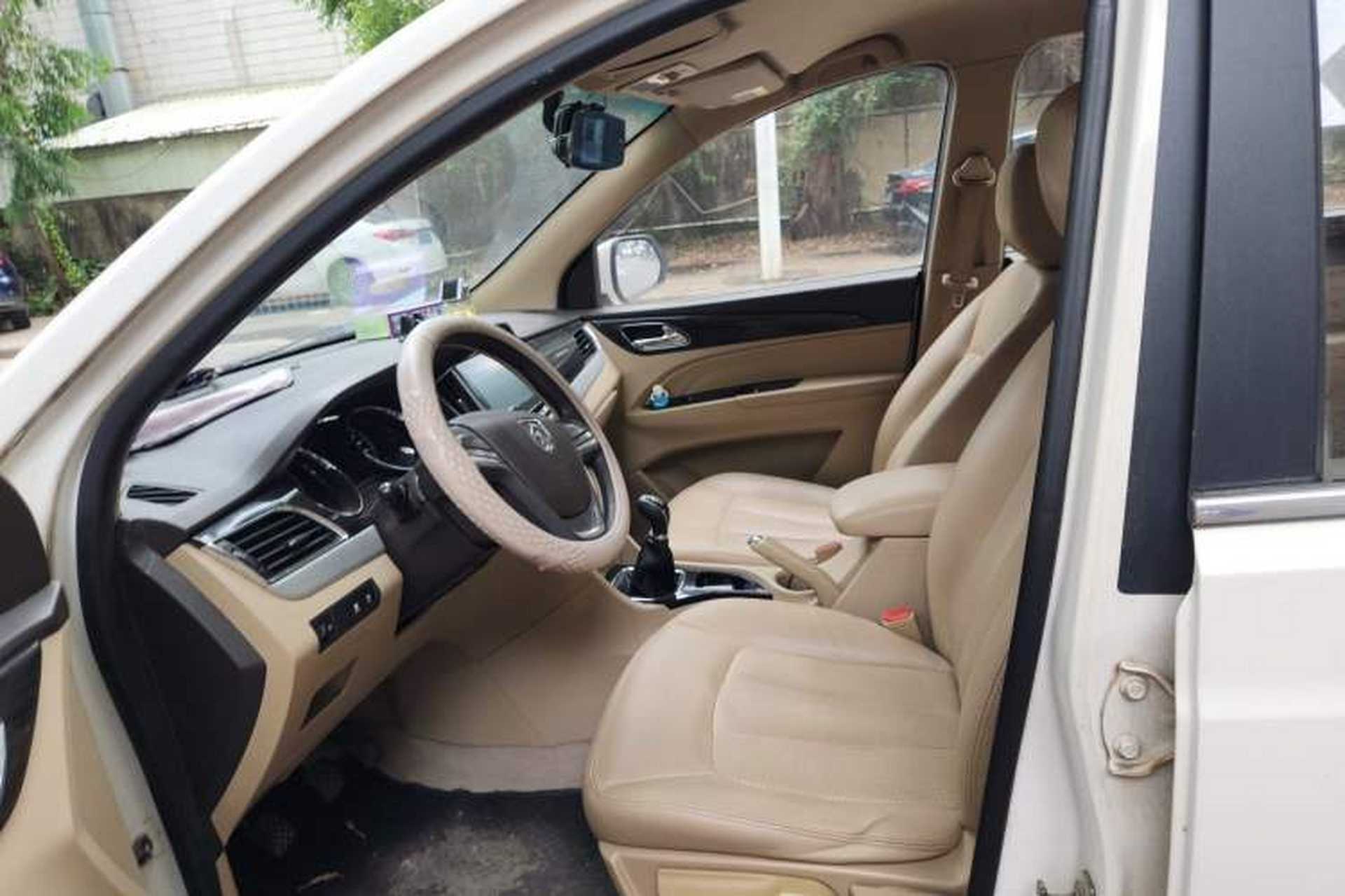 Used Baojun 730 2016 1.5L Manual Comfort Version 7 Seats China V Emission Standard Left Front Seat