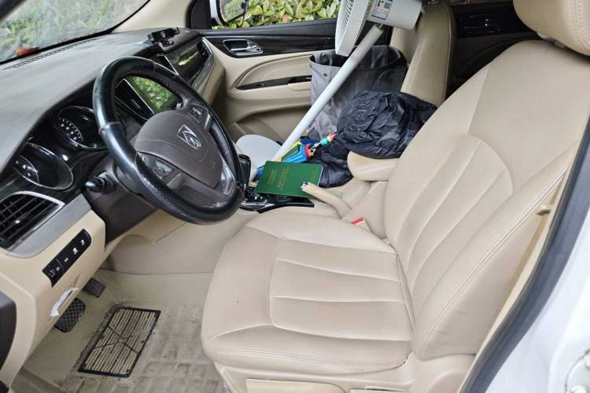 Used Baojun 730 2016 1.8L iAMT Luxury Model 7 Seats Left Front Seat