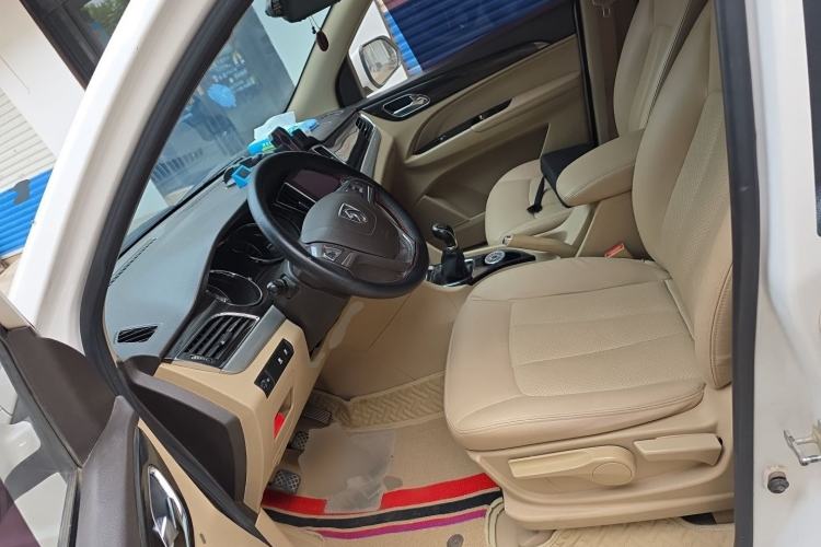 Used Baojun 730 2016 1.5L Manual Luxury Edition 7 Seats Left Front Seat