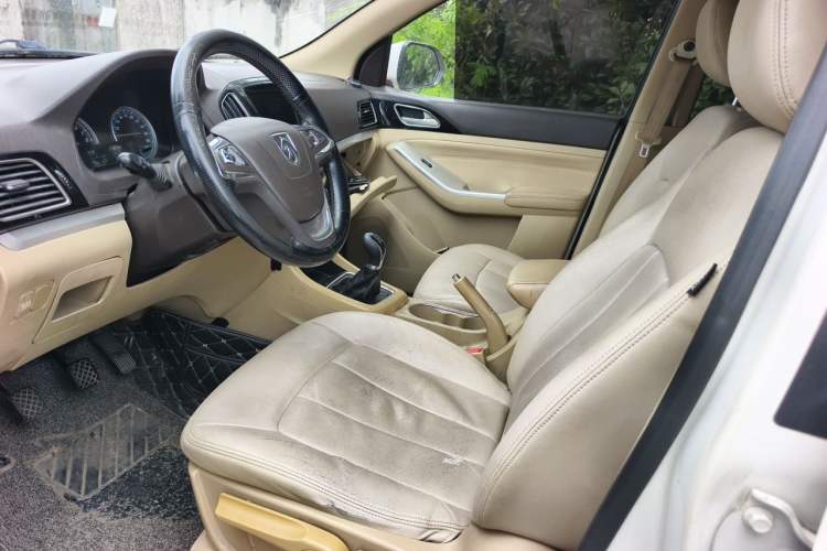Used Baojun 730 2016 1.5L Manual Value Edition 7 Seats China V Emission Standard Left Front Seat