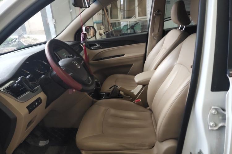 Used Baojun 730 2016 1.5L Manual Comfort Version 7 Seats China V Emission Standard Left Front Seat