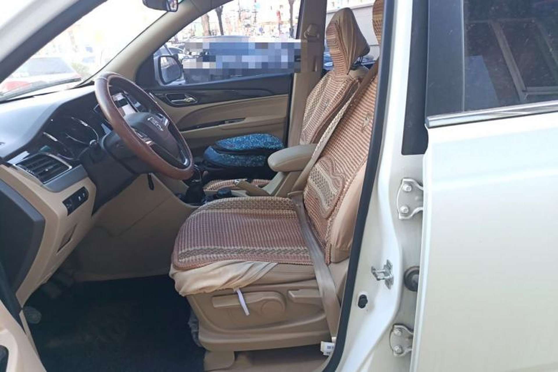 Used Baojun 730 2016 1.5L Manual Luxury Edition 7 Seats Left Front Seat