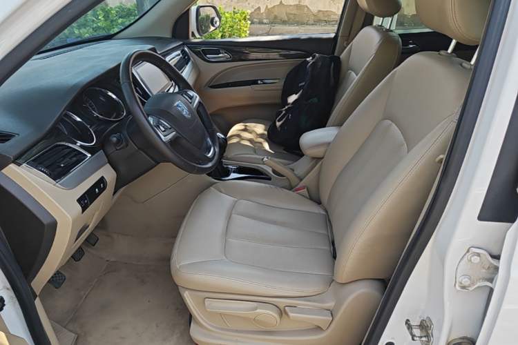 Used Baojun 730 2016 1.5T Manual Luxury Edition 7 Seats Left Front Seat