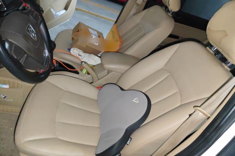 Used Baojun 730 2016 1.5T Manual Comfort Version 7 Seats Left Front Seat