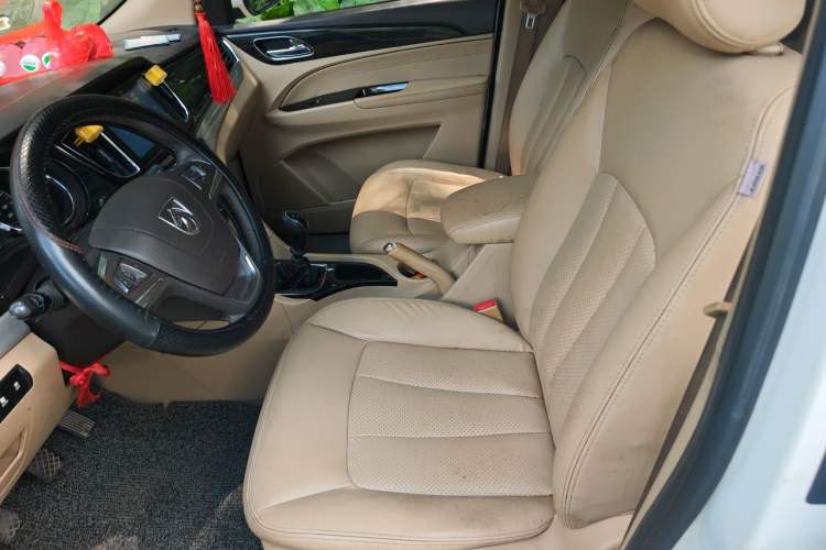 Used Baojun 730 2016 1.5T Manual Luxury Edition 7 Seats Left Front Seat