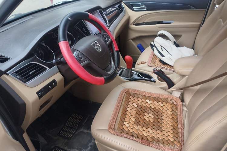 Used Baojun 730 2016 1.5L Manual Luxury Edition 7 Seats Left Front Seat