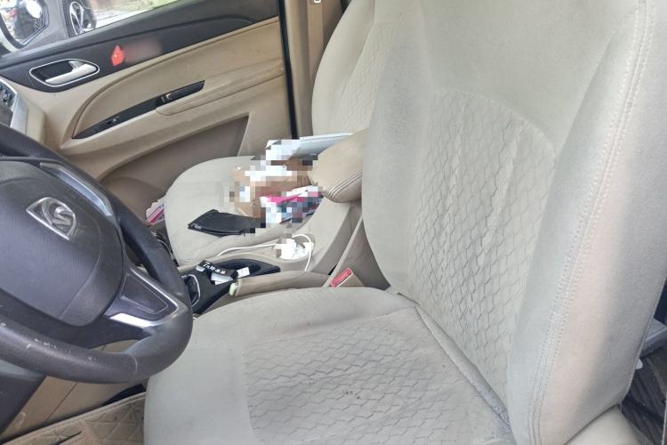 Used Baojun 730 2016 Revised Version 1.5L Manual Standard Model 5 Seats Left Front Seat