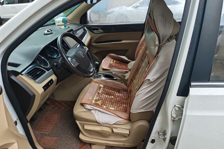 Used Baojun 730 2016 1.5T Manual Luxury Edition 7 Seats Left Front Seat