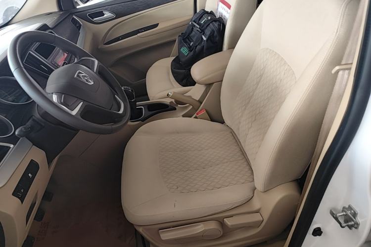 Used Baojun 730 2016 1.5L Manual Value Edition 7 Seats China V Emission Standard Left Front Seat