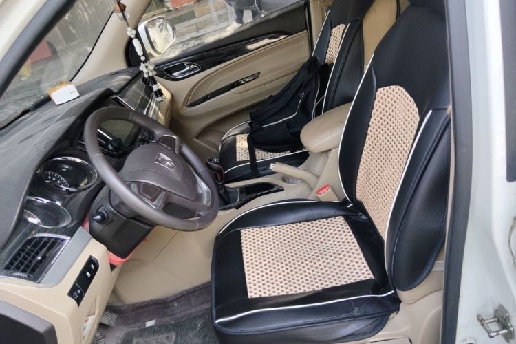 Used Baojun 730 2016 1.5T Manual Comfort Version 7 Seats Left Front Seat