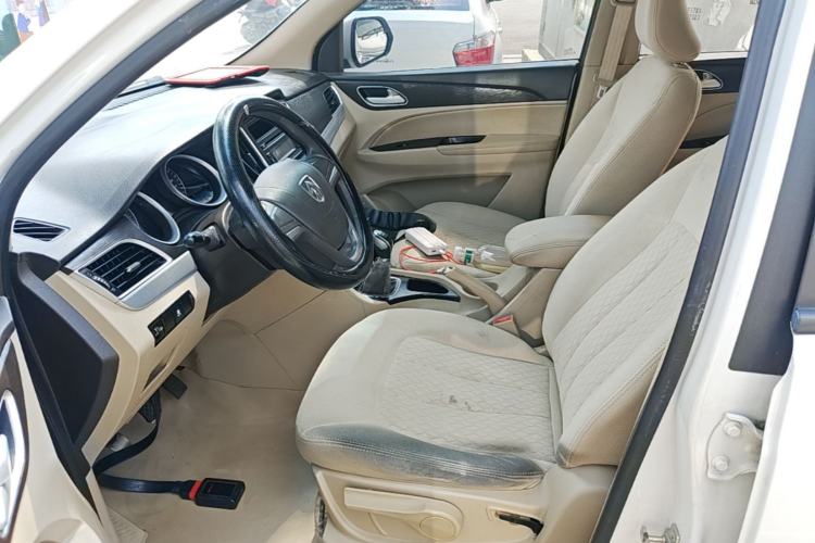 Used Baojun 730 2016 Revised 1.5L Manual Standard Version 7 Seats China V Emission Standard Left Front Seat
