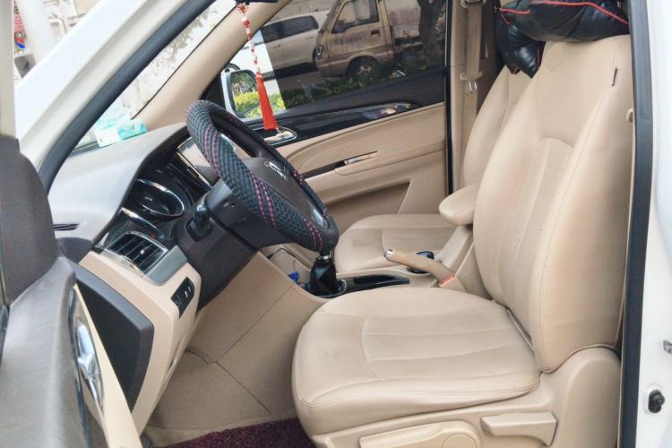 Used Baojun 730 2016 1.5L Manual Luxury Edition 7 Seats Left Front Seat