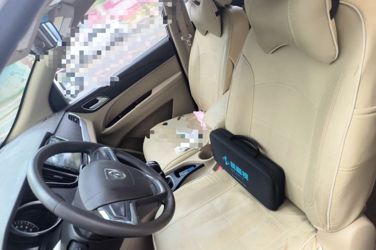 Used Baojun 730 2016 Revised 1.5L Manual Standard Version 7 Seats China V Emission Standard Left Front Seat