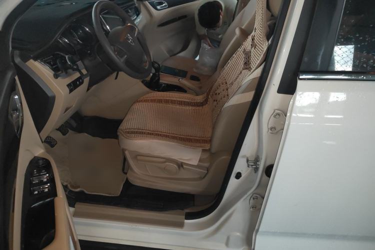 Used Baojun 730 2016 1.5L Manual Comfort Version 7 Seats China V Emission Standard Left Front Seat