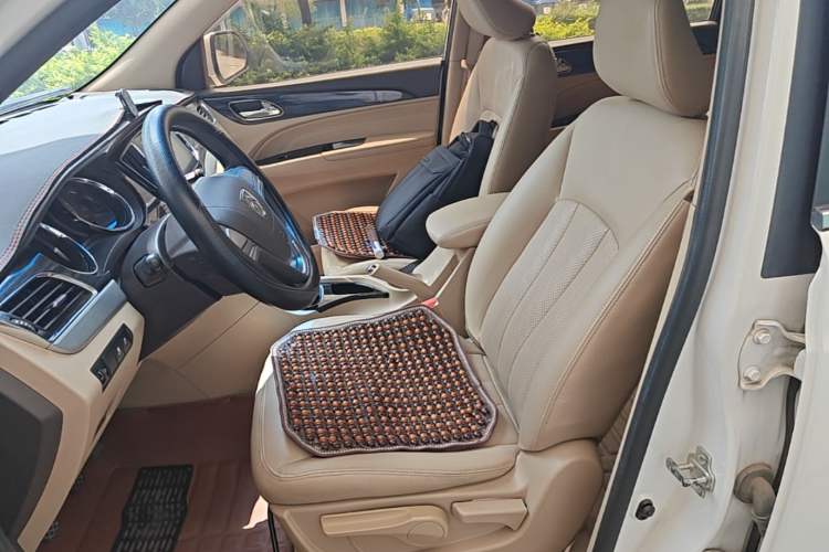 Used Baojun 730 2016 1.5L Manual Comfort Version 7 Seats China V Emission Standard Left Front Seat