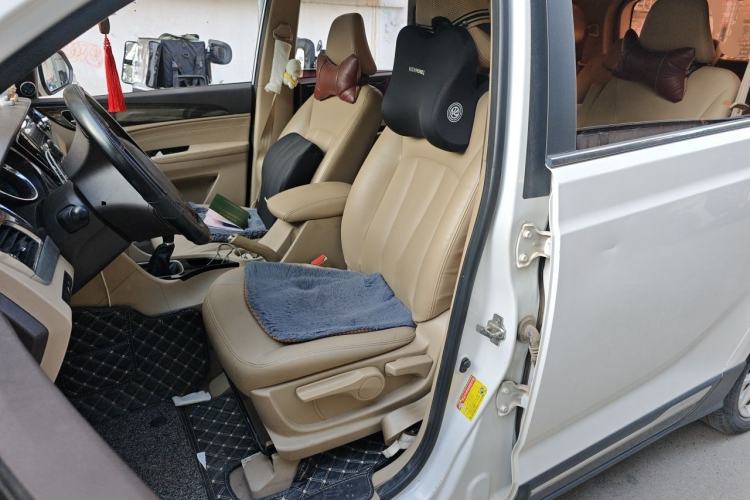 Used Baojun 730 2016 1.5L Manual Comfort Version 7 Seats China V Emission Standard Left Front Seat