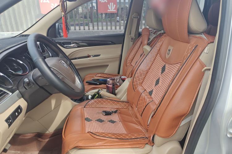 Used Baojun 730 2016 1.5L Manual Comfort Version 7 Seats China V Emission Standard Left Front Seat