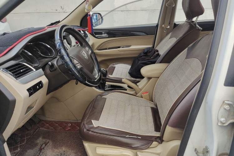 Used Baojun 730 2016 1.8L Manual Comfort Version 7 Seats Left Front Seat