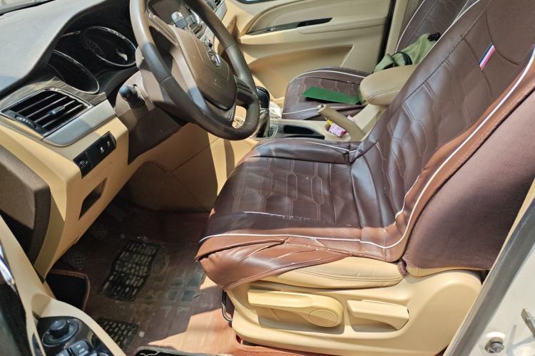 Used Baojun 730 2016 1.5L Manual Comfort Version 7 Seats China V Emission Standard Left Front Seat
