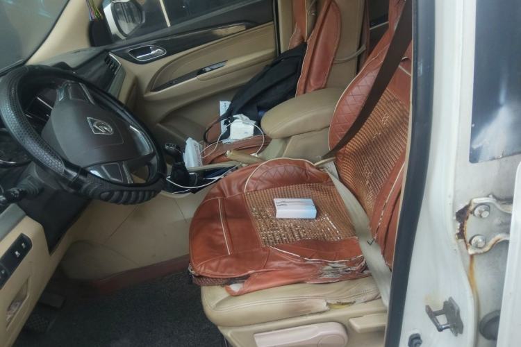 Used Baojun 730 2016 1.5L Manual Comfort Version 7 Seats China V Emission Standard Left Front Seat