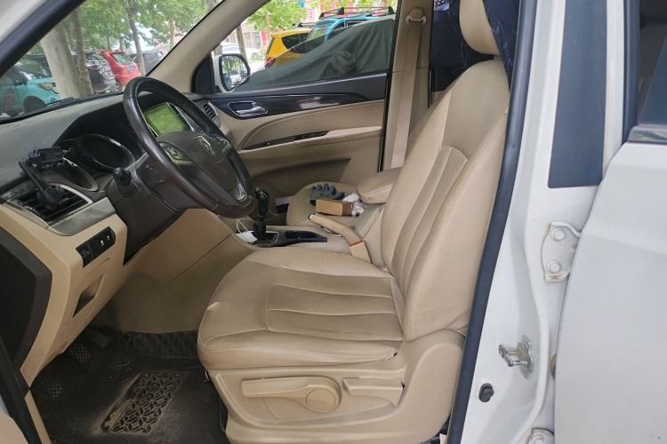 Used Baojun 730 2016 1.5T Manual Luxury Edition 7 Seats Left Front Seat