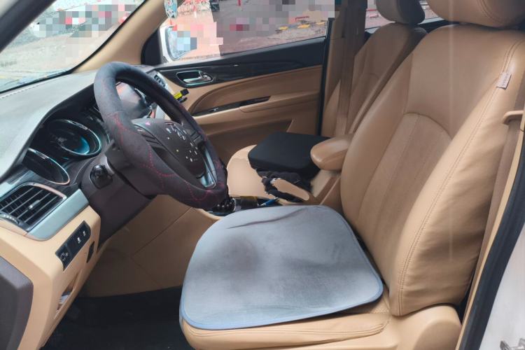 Used Baojun 730 2016 1.5L Manual Comfort Version 7 Seats China V Emission Standard Left Front Seat