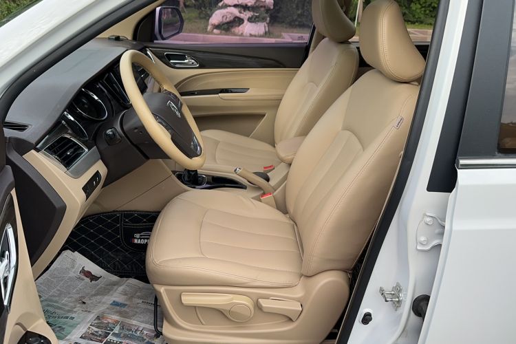 Used Baojun 730 2016 1.5T Manual Luxury Edition 7 Seats Left Front Seat