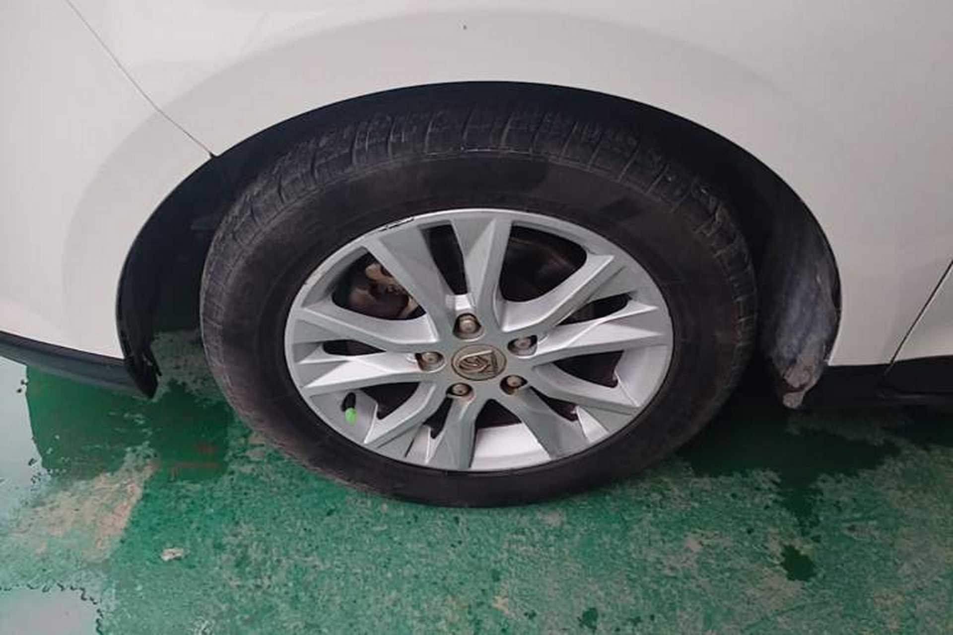 Used Baojun 730 2016 1.8L iAMT Luxury Model 7 Seats Left Front Wheel Hub